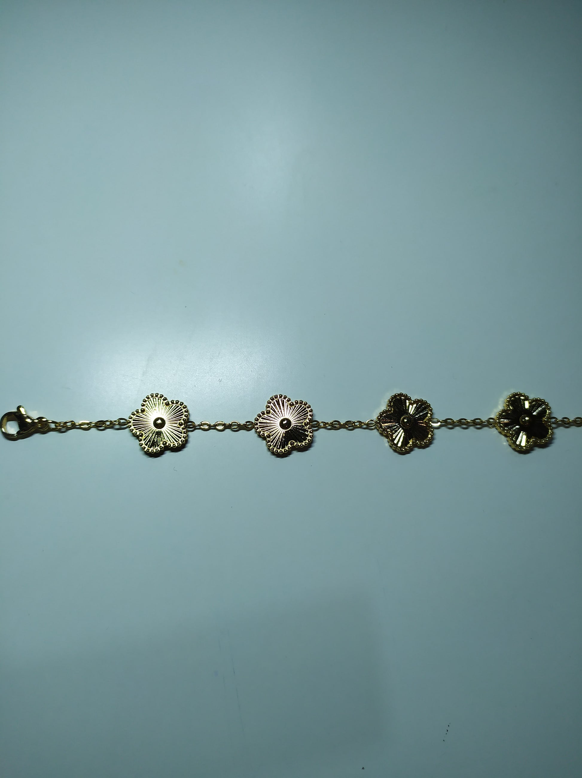 Pulsera trebol de cinco hojas oro - additional image 14